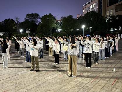 6eae4c27867679db1f14af42fc25384